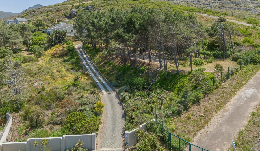 6 Bedroom Property for Sale in San Michel Western Cape